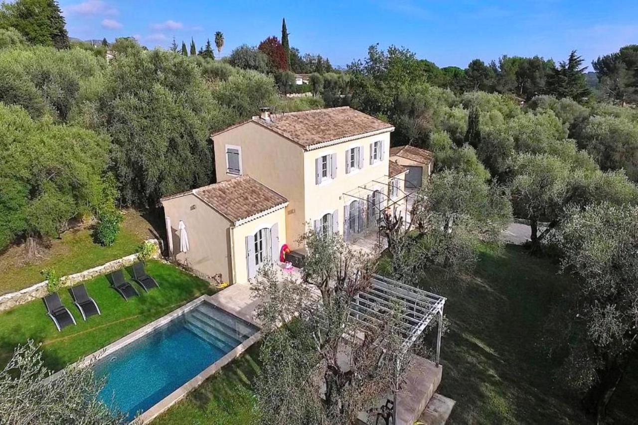 La Bastide Aux Oliviers Hotell Tourrettes-sur-Loup Exteriör bild