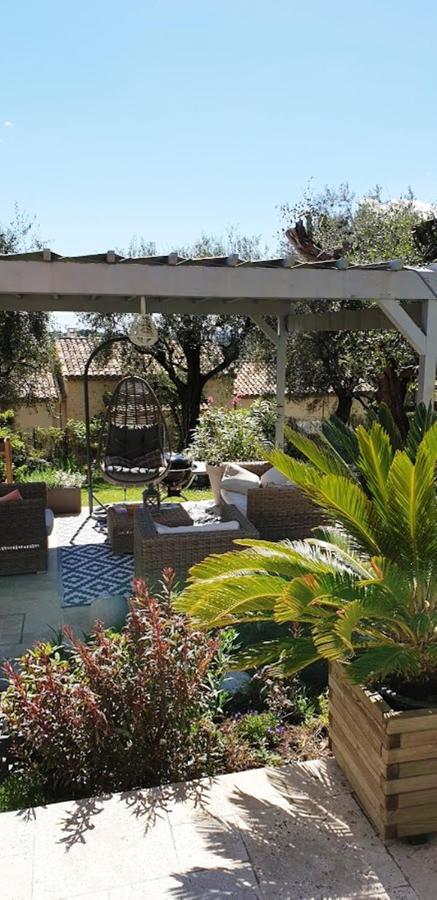 La Bastide Aux Oliviers Hotell Tourrettes-sur-Loup Exteriör bild