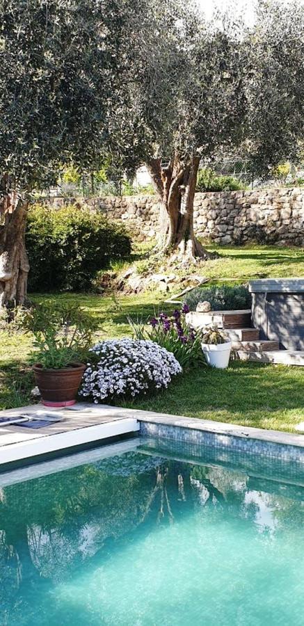 La Bastide Aux Oliviers Hotell Tourrettes-sur-Loup Exteriör bild