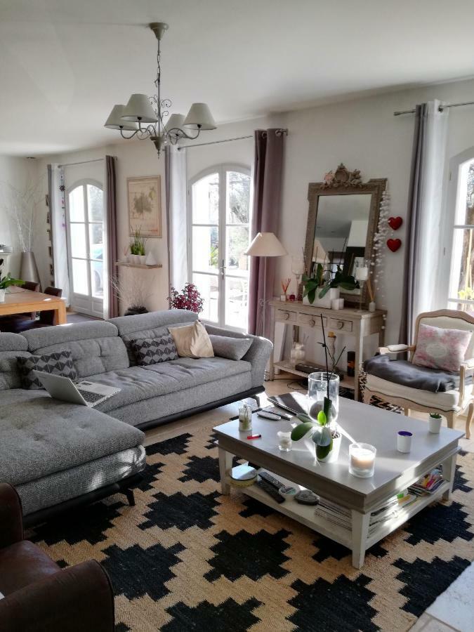 La Bastide Aux Oliviers Hotell Tourrettes-sur-Loup Exteriör bild